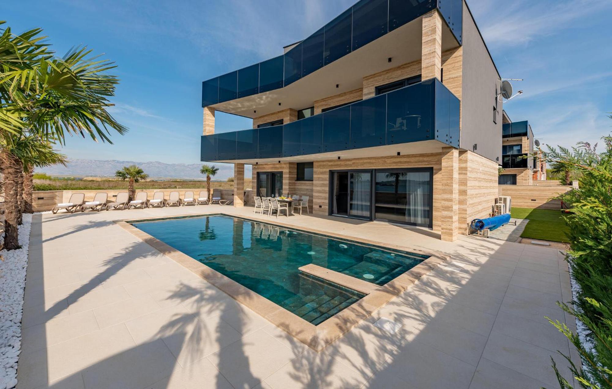 Awesome In Privlaka With Kitchen * Privlaka (Zadar)